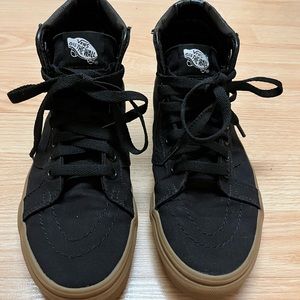 Vans shoes size 7.5 US women/ 6.0 US man